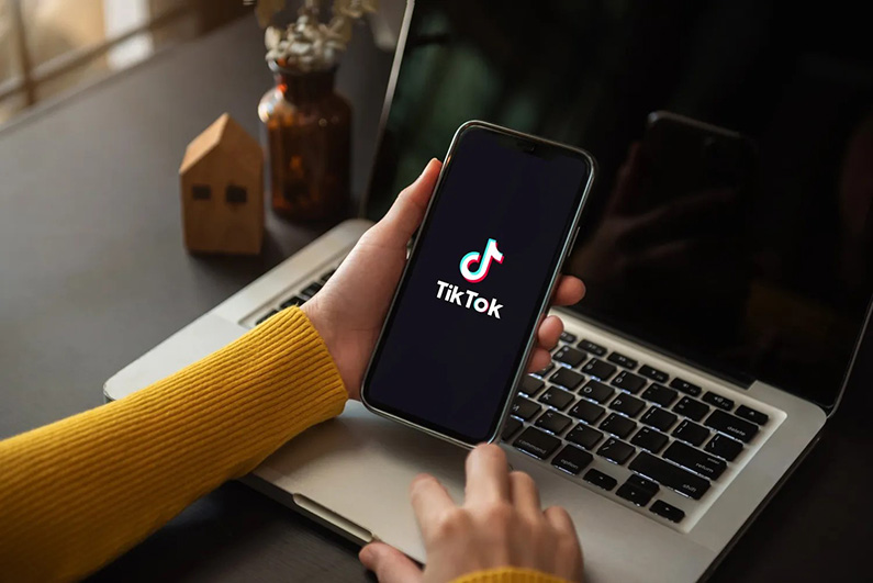 How an Auditing Expert is Using TikTok to try and Stop the Federal Government’s Proposed Changes to Super